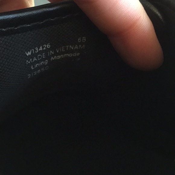 Cole Haan black and white lace up leather shoes 6b - Picture 5 of 8